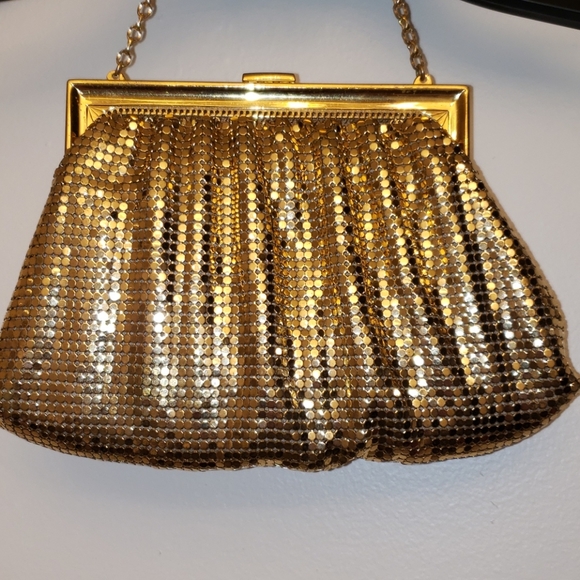 Vintage 1930's Whiting & Davis Gold Mesh Rhinestone Ruffle Evening Bag - Picture 6 of 13